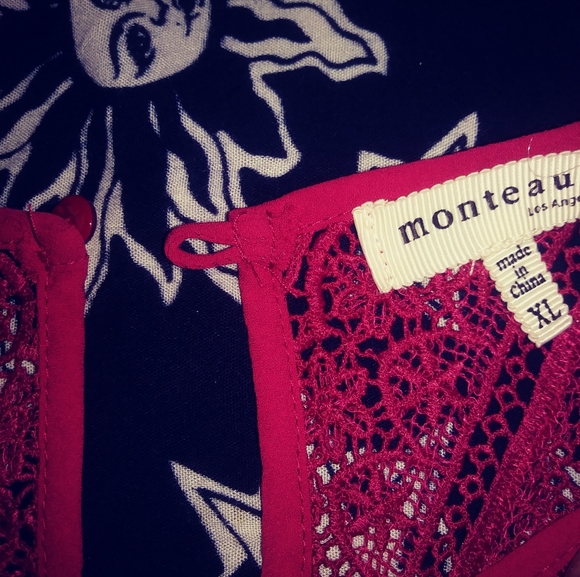 Lady in Red💃 - Picture 5 of 12